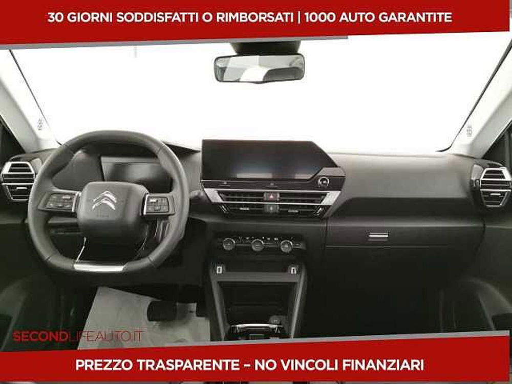 Citroen e-C4 X nuova a Chieti (9)