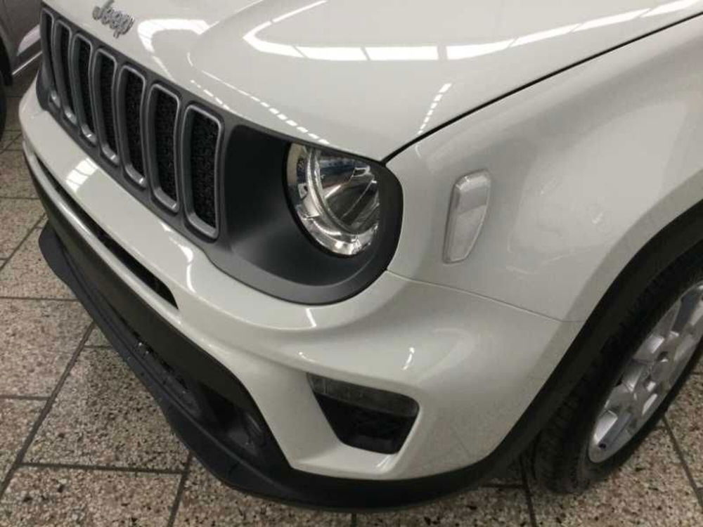 Jeep Renegade nuova a Brindisi (7)