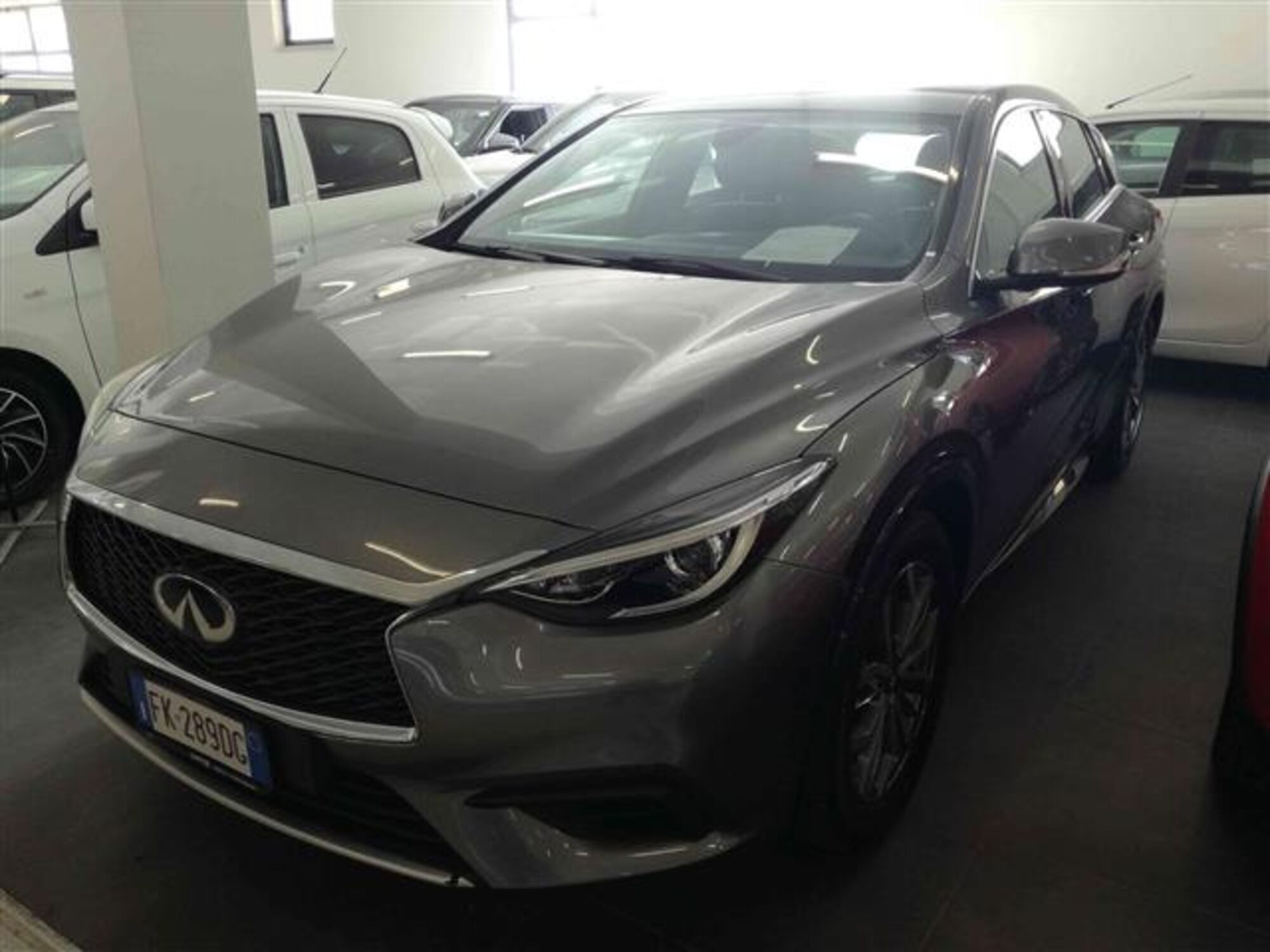 Infiniti Q30 1.5 diesel Business del 2017 usata a Napoli