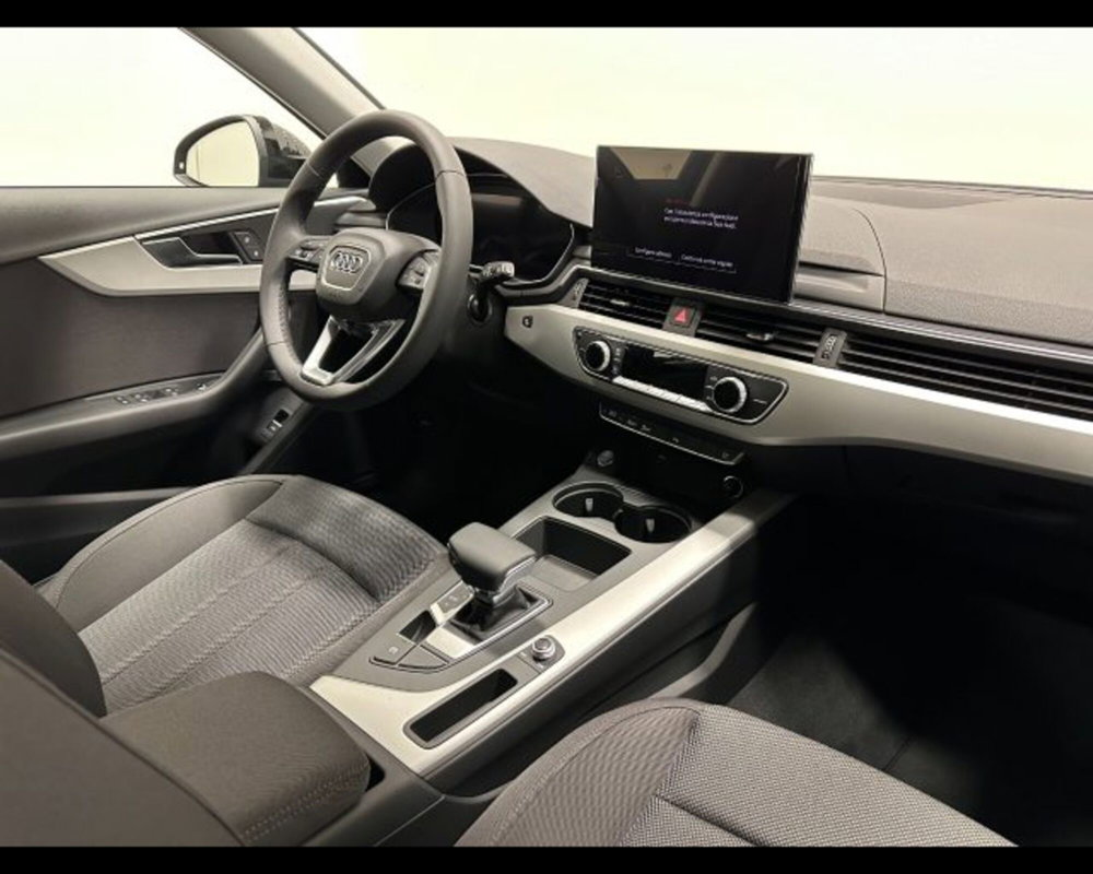 Audi A4 Avant 35 TDI/163 CV S tronic Business Advanced  nuova a Conegliano (4)