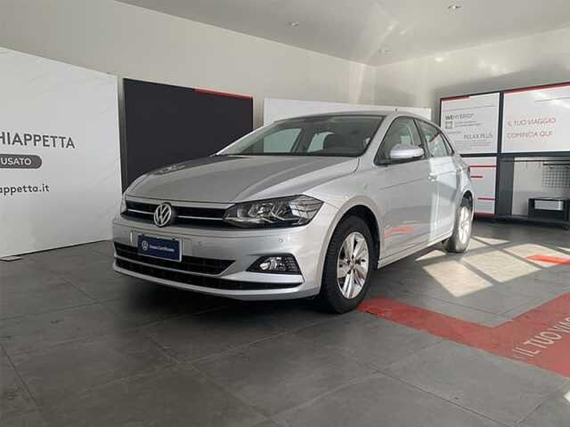 Volkswagen Polo 1.0 tsi R-Line 95cv dsg del 2020 usata a Rende