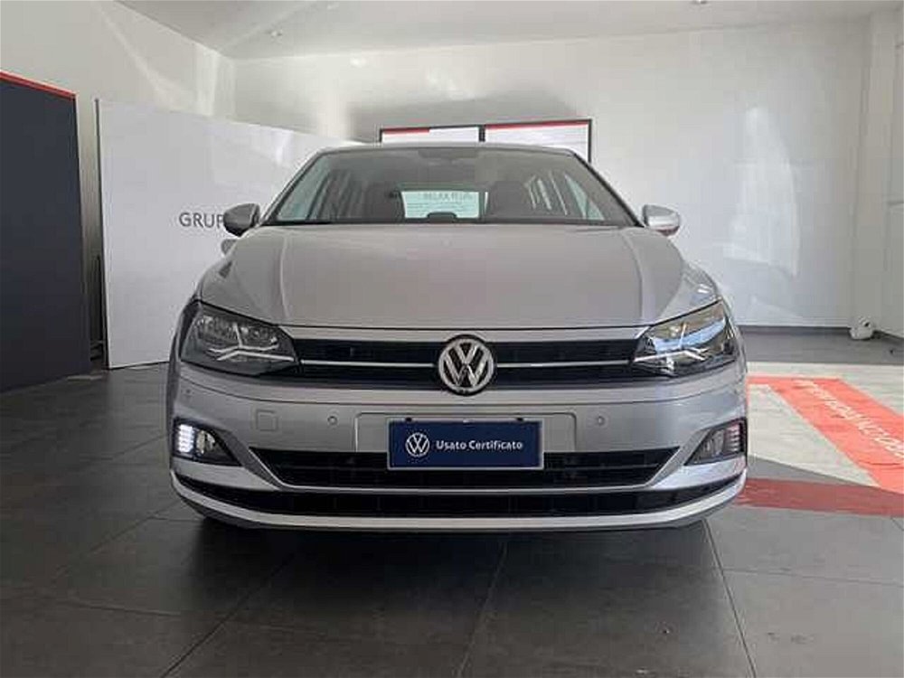 Volkswagen Polo 1.0 tsi Life 95cv dsg del 2020 usata a Rende (3)