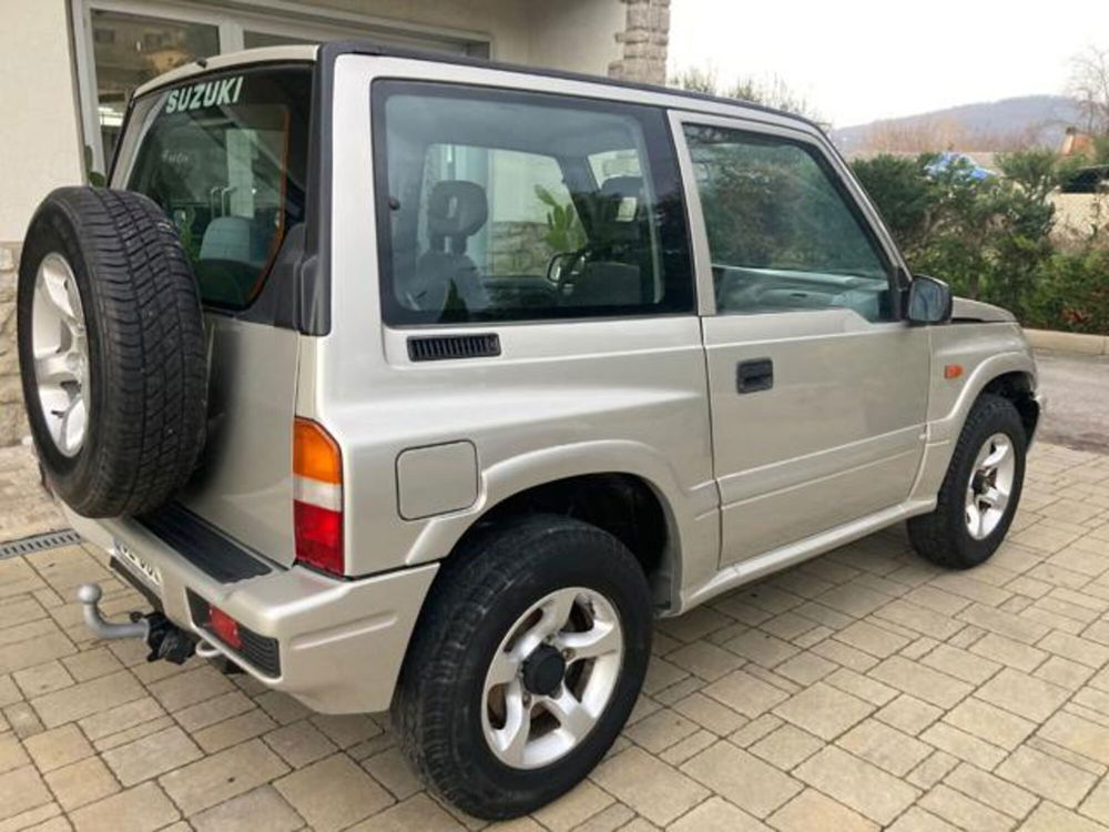 Suzuki Vitara 2.0 HDI 3 porte JLX del 2003 usata a Cortona (3)