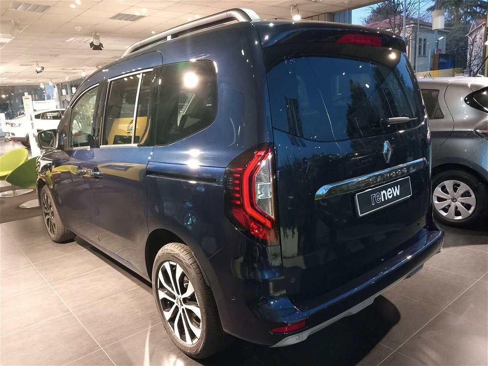 Renault Kangoo (2021-->>) nuova a Saronno (4)