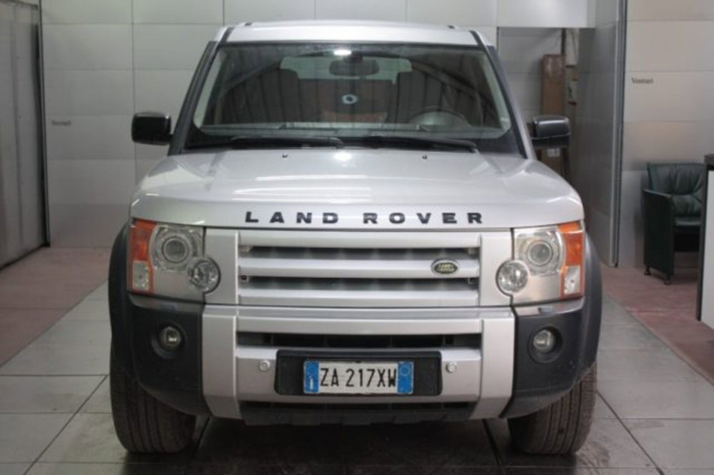 Land Rover Discovery 3 2.7 TDV6 SE  del 2005 usata a Civita Castellana (2)