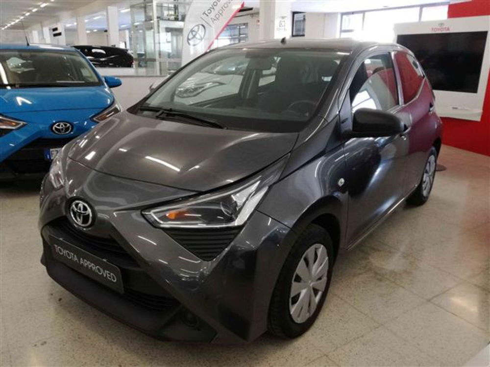 Toyota Aygo X 1.0 Active 72cv del 2021 usata a Napoli