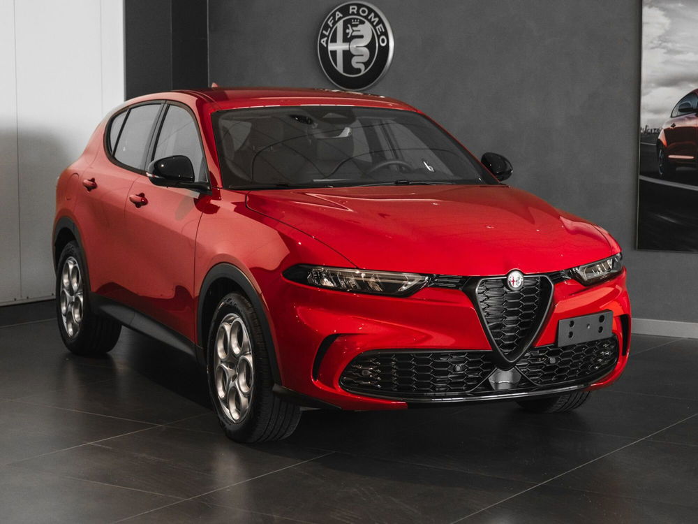 Alfa Romeo Tonale Tonale 1.5 hybrid Sprint 130cv tct7 nuova a Prato (3)