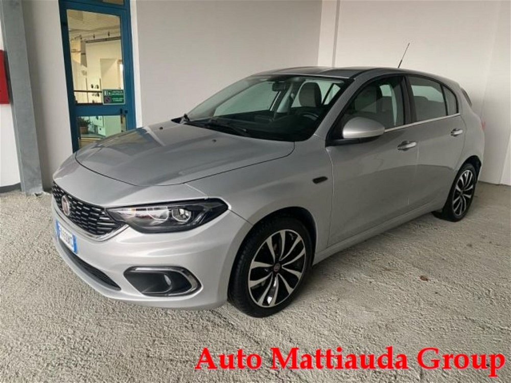 Fiat Tipo Station Wagon Tipo 1.6 Mjt S&S SW Lounge  del 2017 usata a Cuneo (2)