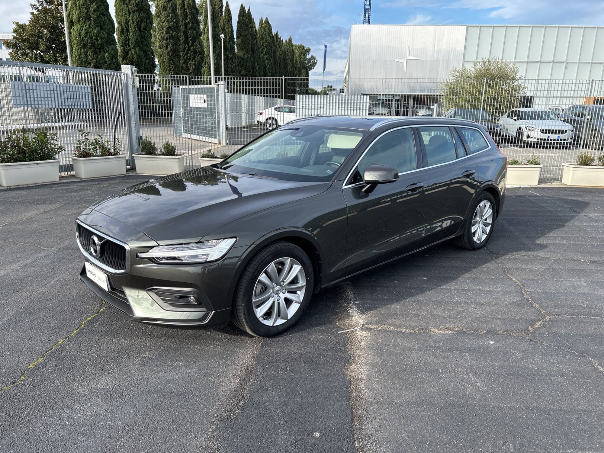 Volvo V60 D3 Geartronic Business Plus  del 2021 usata a Roma