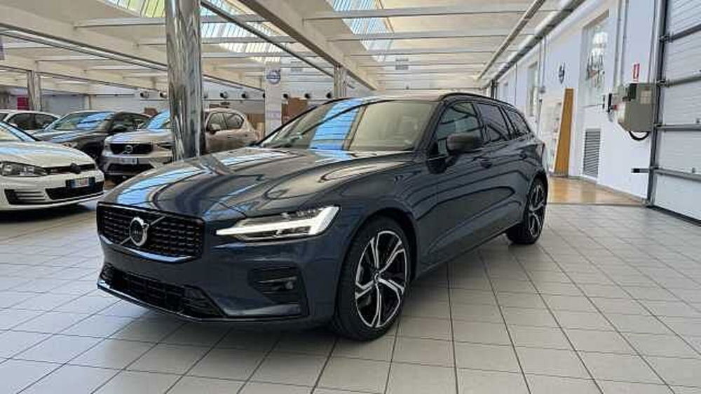 Volvo V60 nuova a Milano