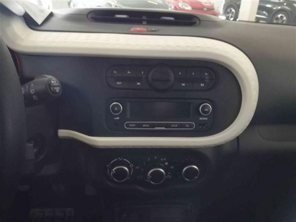 Renault Twingo usata a Napoli (9)