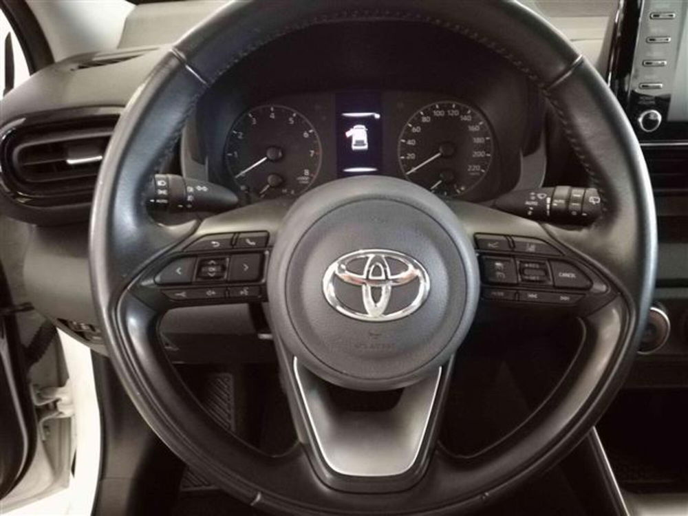 Toyota Yaris usata a Napoli (11)