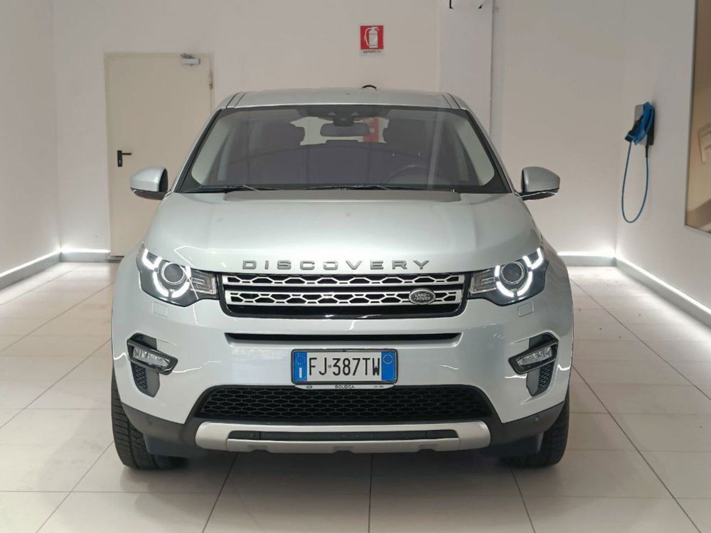 Land Rover Discovery Sport 2.0 TD4 150 CV HSE  del 2017 usata a Savona (2)