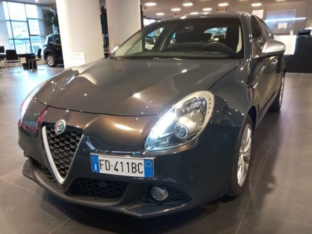 Alfa Romeo Giulietta usata a Modena (2)