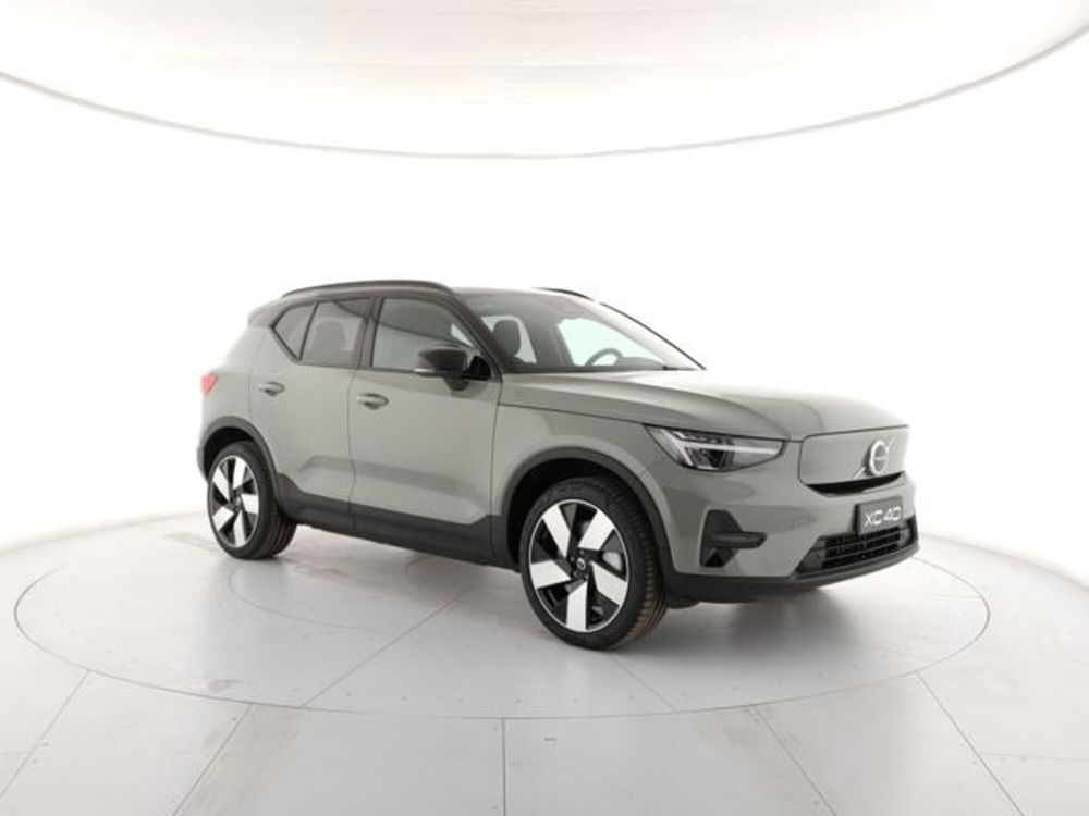 Volvo XC40 nuova a Modena (6)