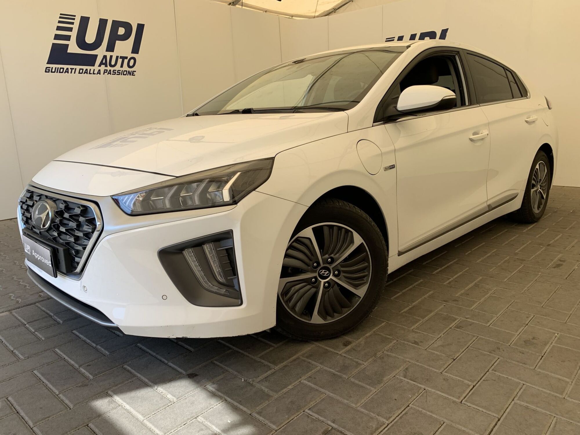 Hyundai Ioniq Plug-in Hybrid DCT Prime del 2020 usata a Firenze