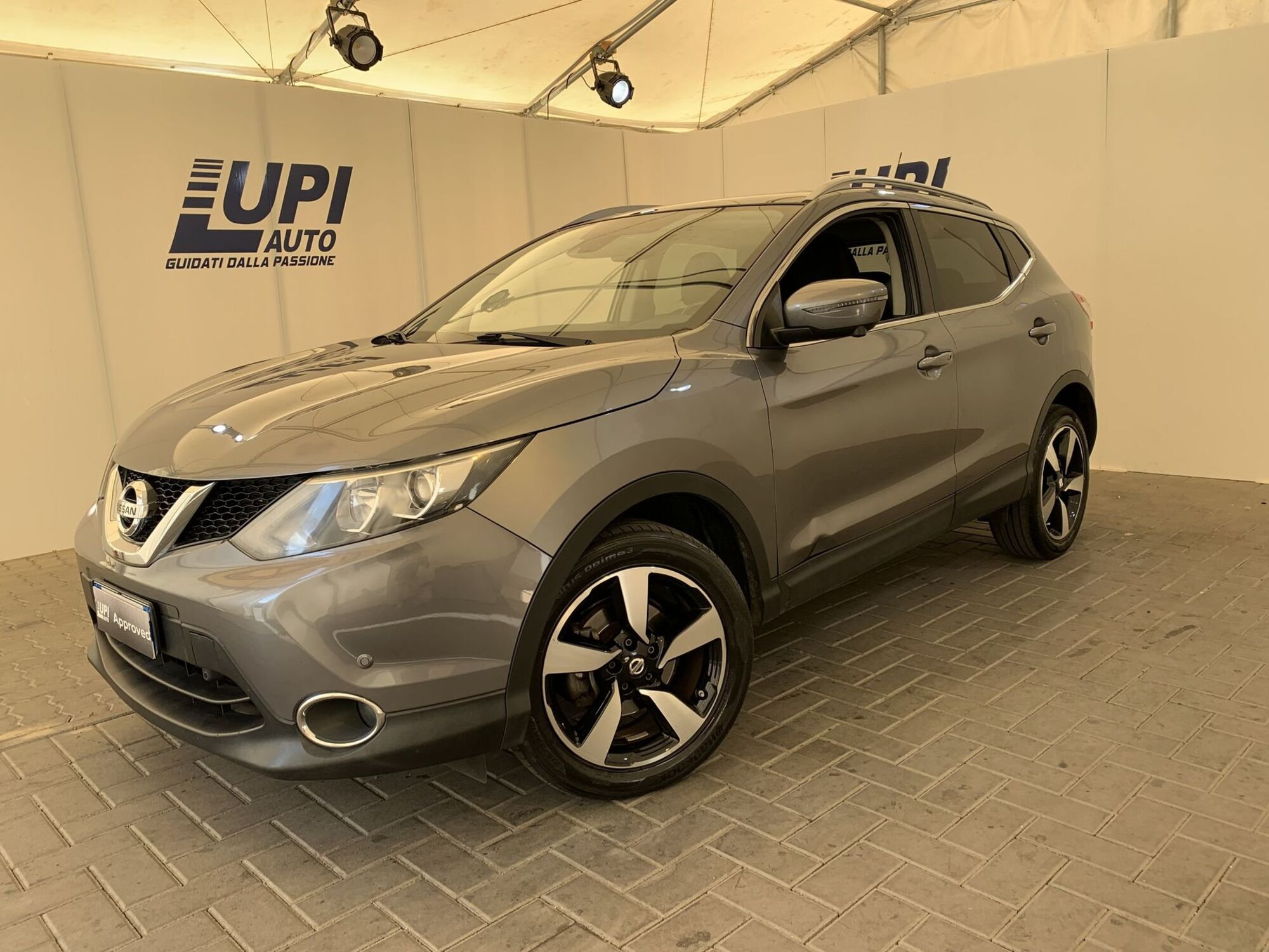 Nissan Qashqai 1.5 dCi Visia  del 2016 usata a Firenze