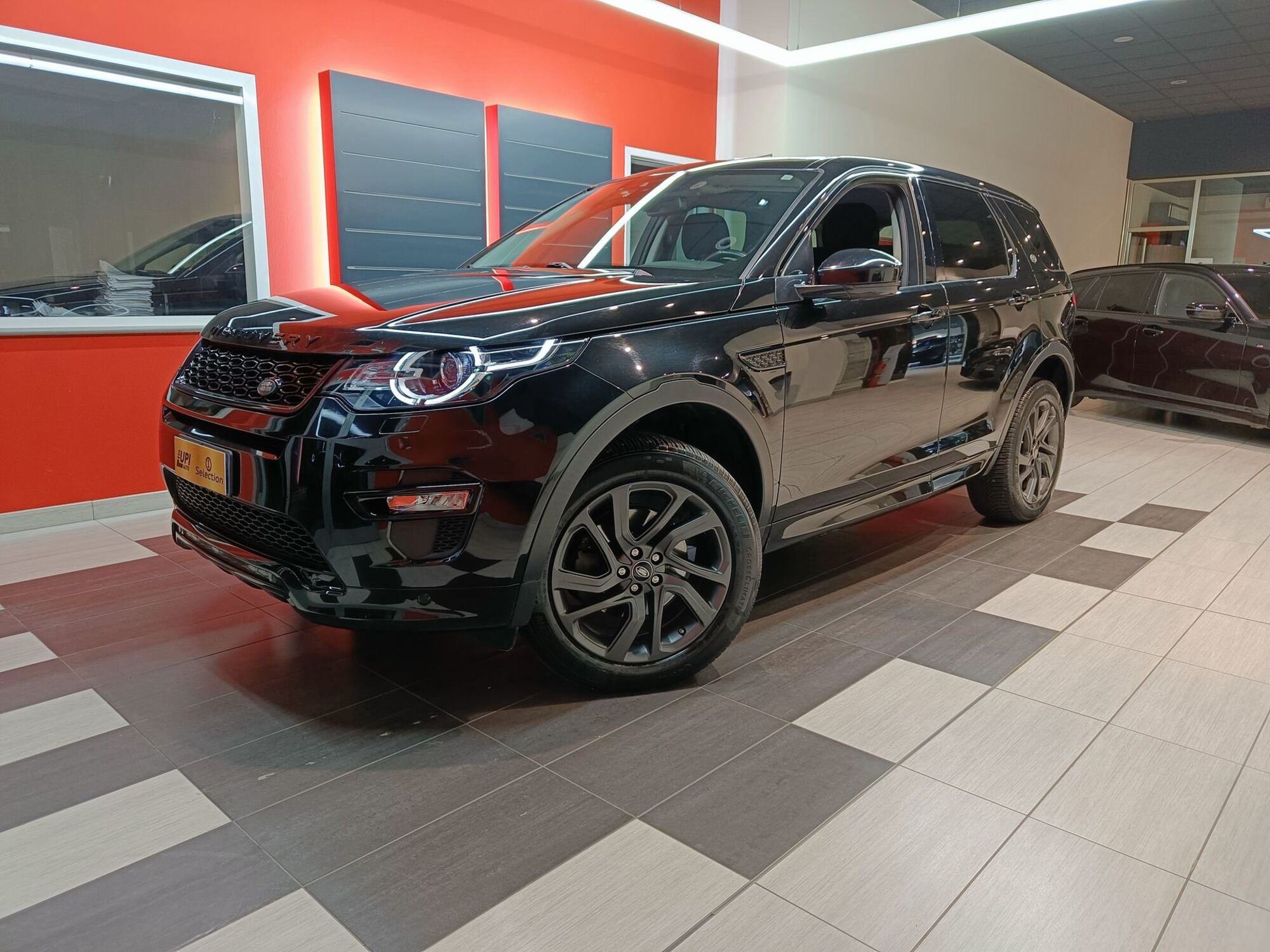 Land Rover Discovery Sport 2.0 TD4 150 CV HSE  del 2019 usata a Serravalle Pistoiese