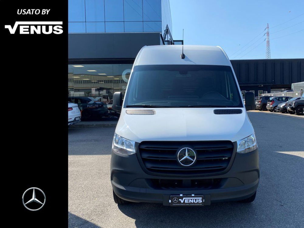 Mercedes-Benz Classe eSprinter Furgone Furgone 55 kWh  del 2020 usata a Monza