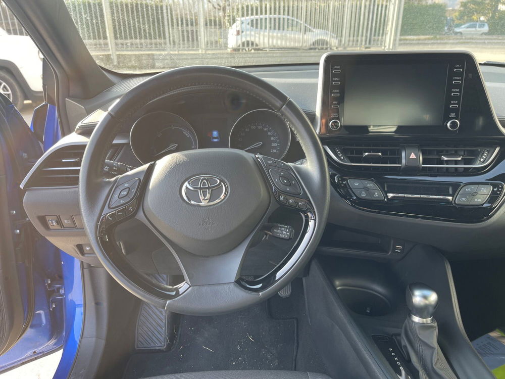 Toyota Toyota C-HR usata a Frosinone (20)