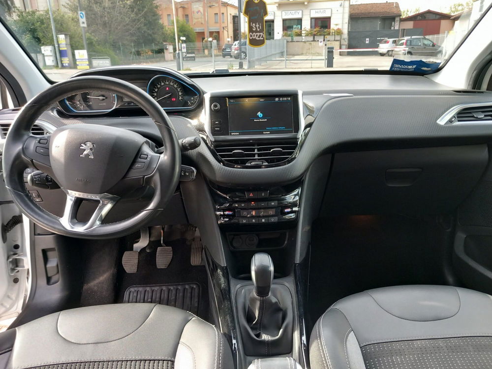 Peugeot 2008 usata a Parma (11)