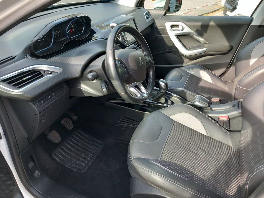 Peugeot 2008 usata a Parma (9)