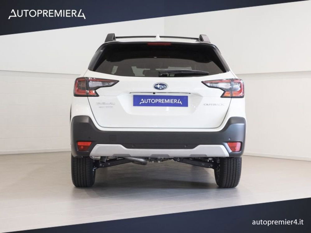 Subaru Outback nuova a Como (10)