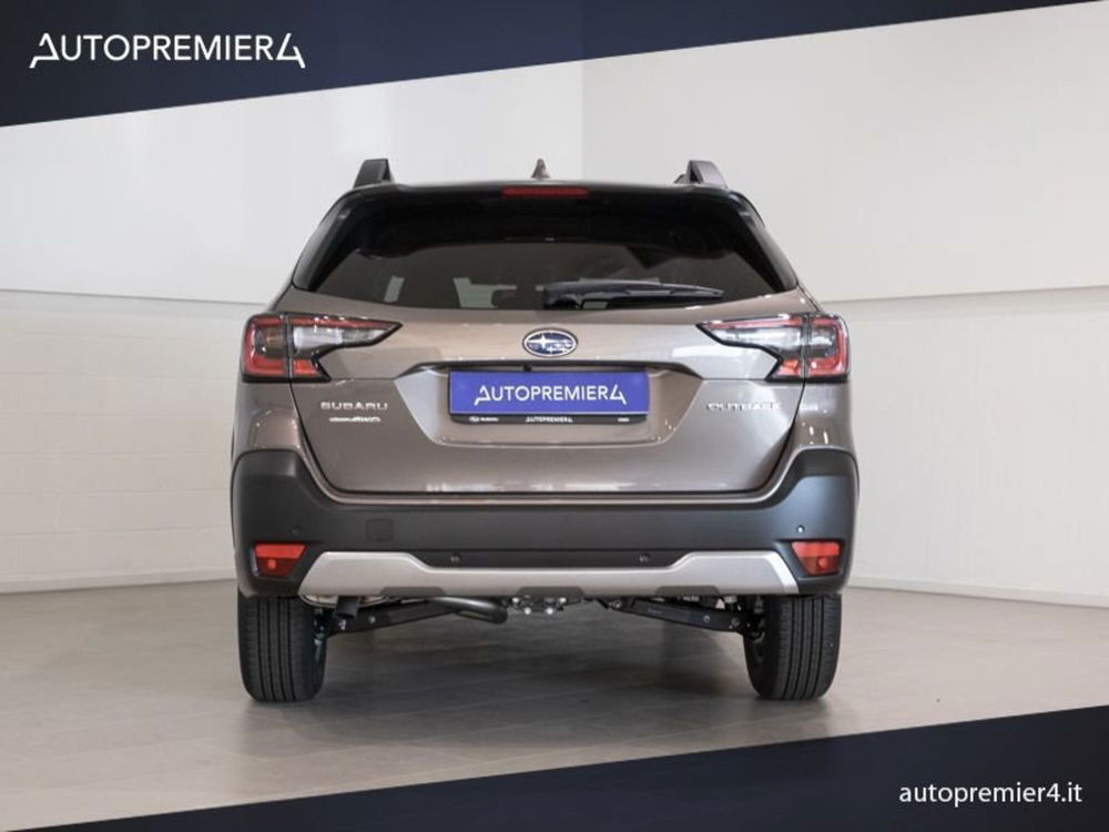 Subaru Outback nuova a Como (13)