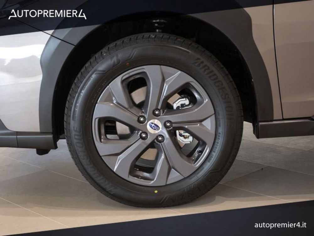 Subaru Outback nuova a Como (8)