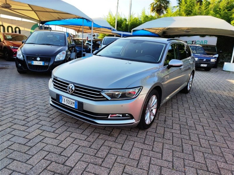 Volkswagen Passat Variant 2.0 TDI Comfortline BlueMotion Technology del 2015 usata a Erba