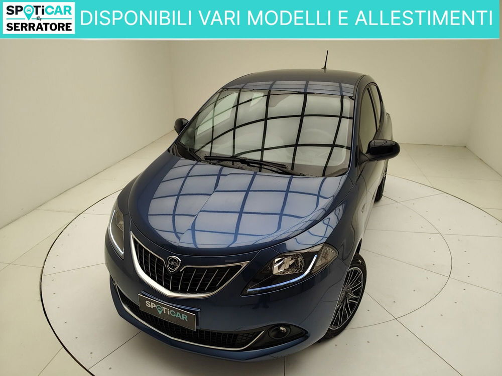 Lancia Ypsilon nuova a Como (15)