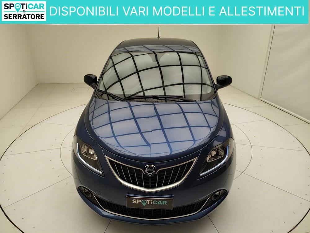 Lancia Ypsilon nuova a Como (2)