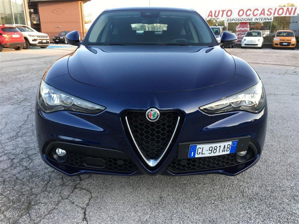 Alfa Romeo Stelvio Stelvio 2.2 Turbodiesel 160 CV AT8 RWD Super Business del 2019 usata a Bernezzo (5)