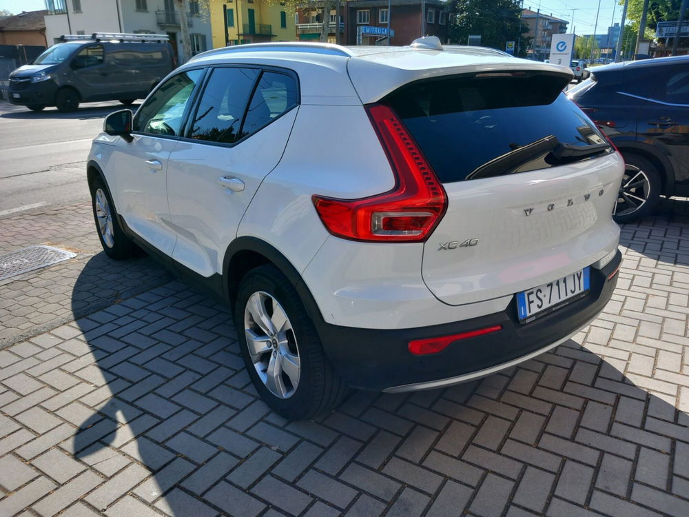 Volvo XC40 D3 Momentum  del 2018 usata a Collecchio (3)