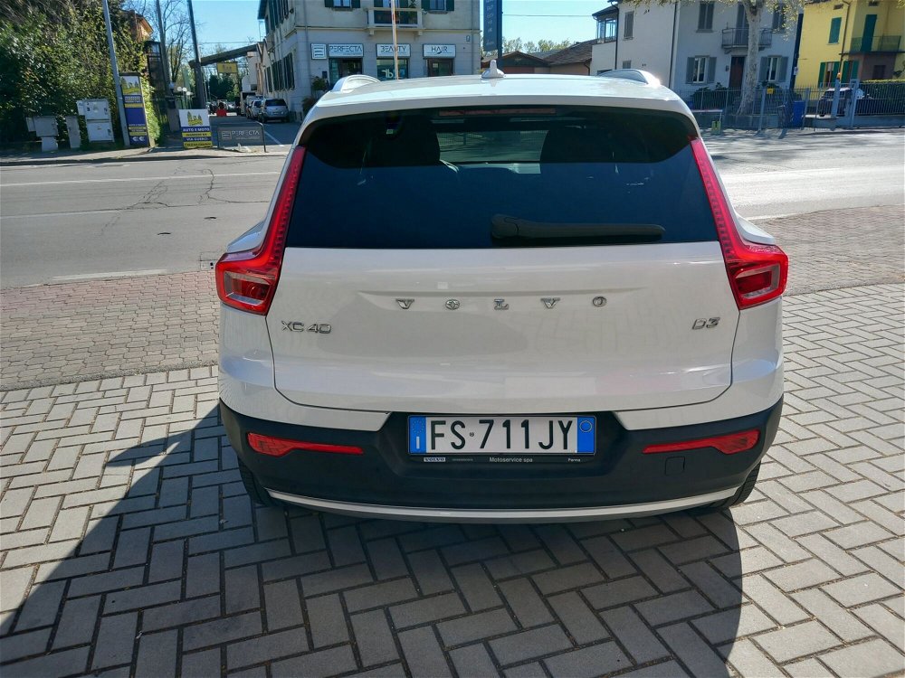 Volvo XC40 D3 Momentum  del 2018 usata a Collecchio (4)