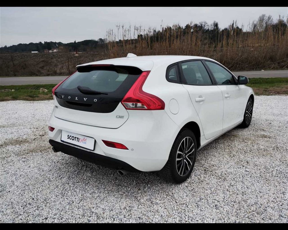 Volvo V40 D2 Geartronic Business Plus N1  del 2019 usata a Pisa (2)