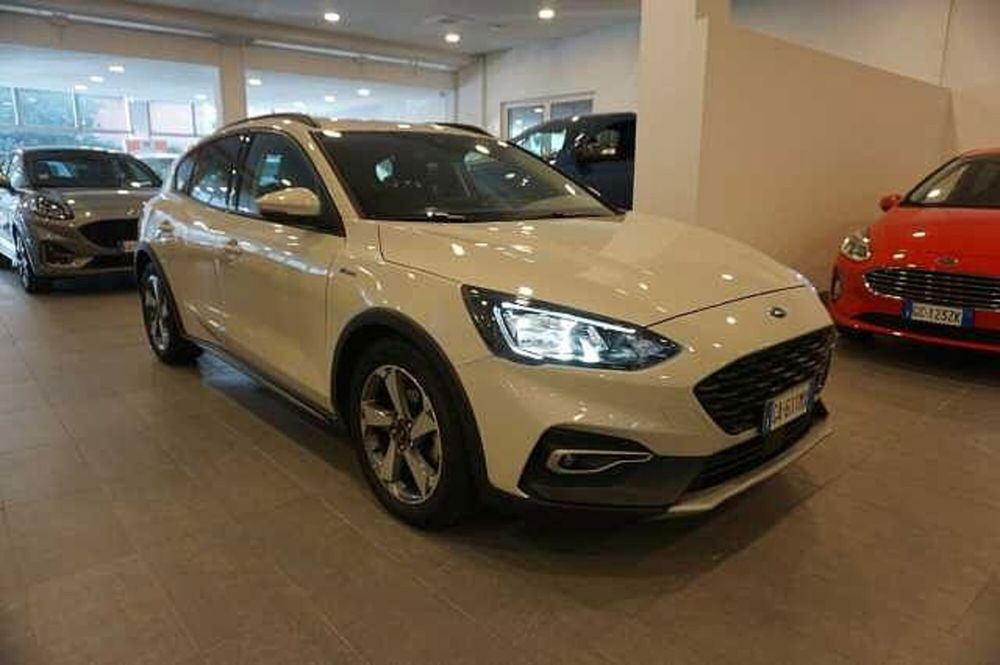 Ford Focus 1.0 EcoBoost 125 CV 5p. Active  del 2020 usata a Bologna (3)