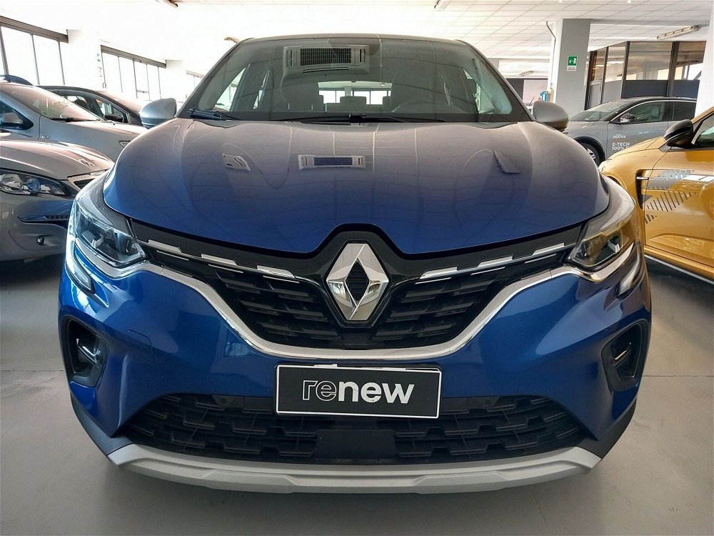 Renault Captur Plug-in Hybrid E-Tech 160 CV Intens  del 2020 usata a Saronno (2)