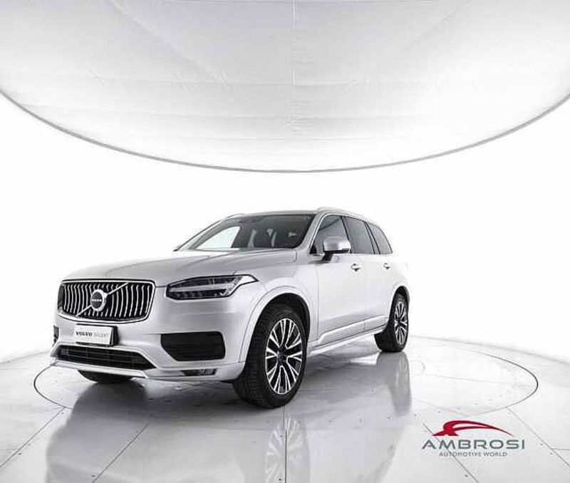 Volvo XC90 B5 (d) AWD Geartronic Momentum Pro  del 2021 usata a Viterbo