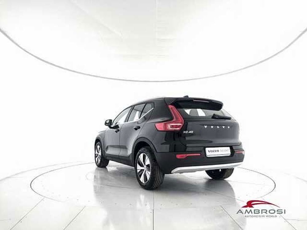 Volvo XC40 nuova a Viterbo (4)