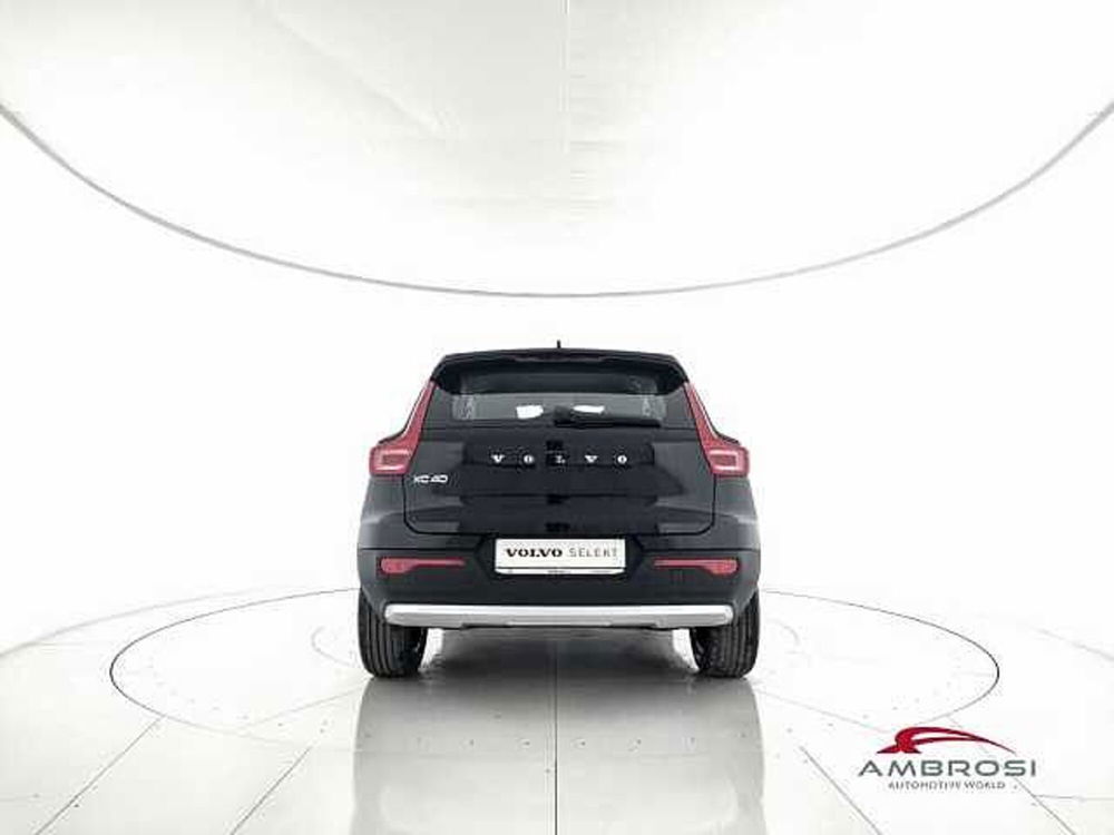 Volvo XC40 nuova a Viterbo (6)