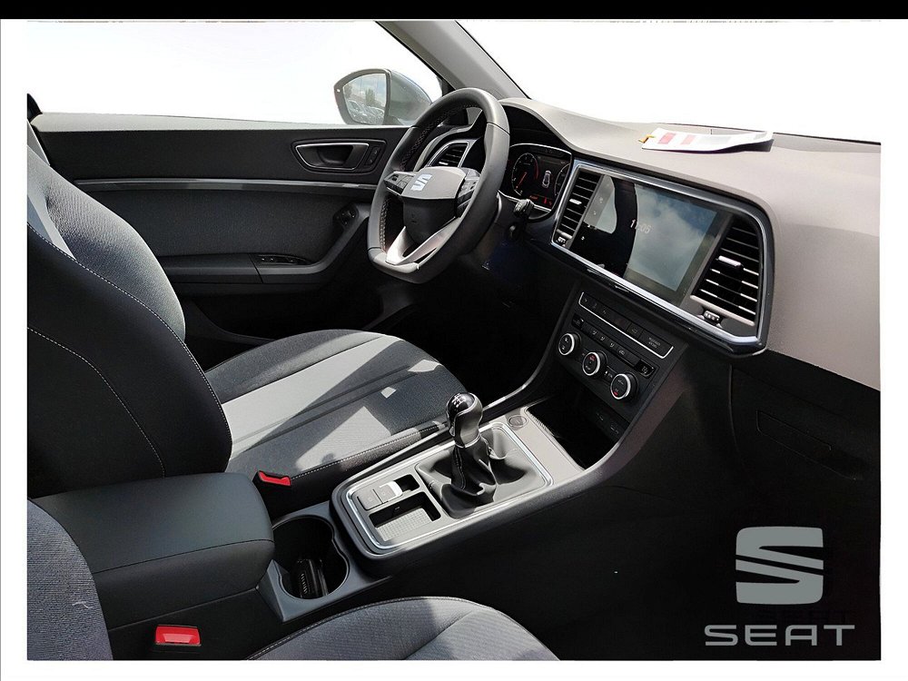 SEAT Ateca 1.5 ecotsi Business 150cv nuova a Siena (4)