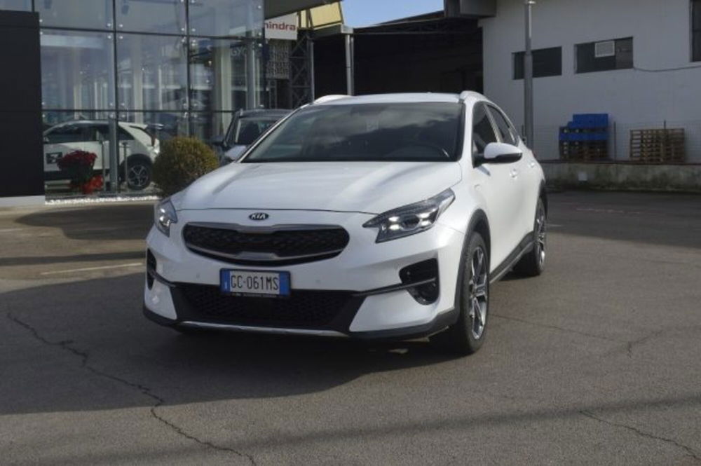 Kia XCeed 1.6 GDi 141 CV PHEV DCT High Tech del 2020 usata a Fondi (3)