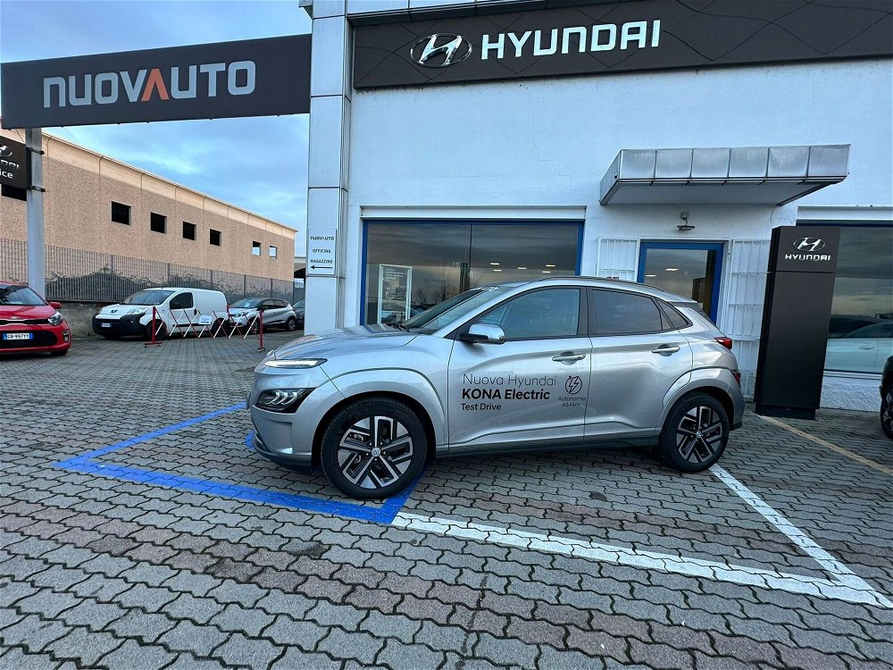 Hyundai Kona EV 39 kWh Exclusive del 2023 usata a Madignano (2)