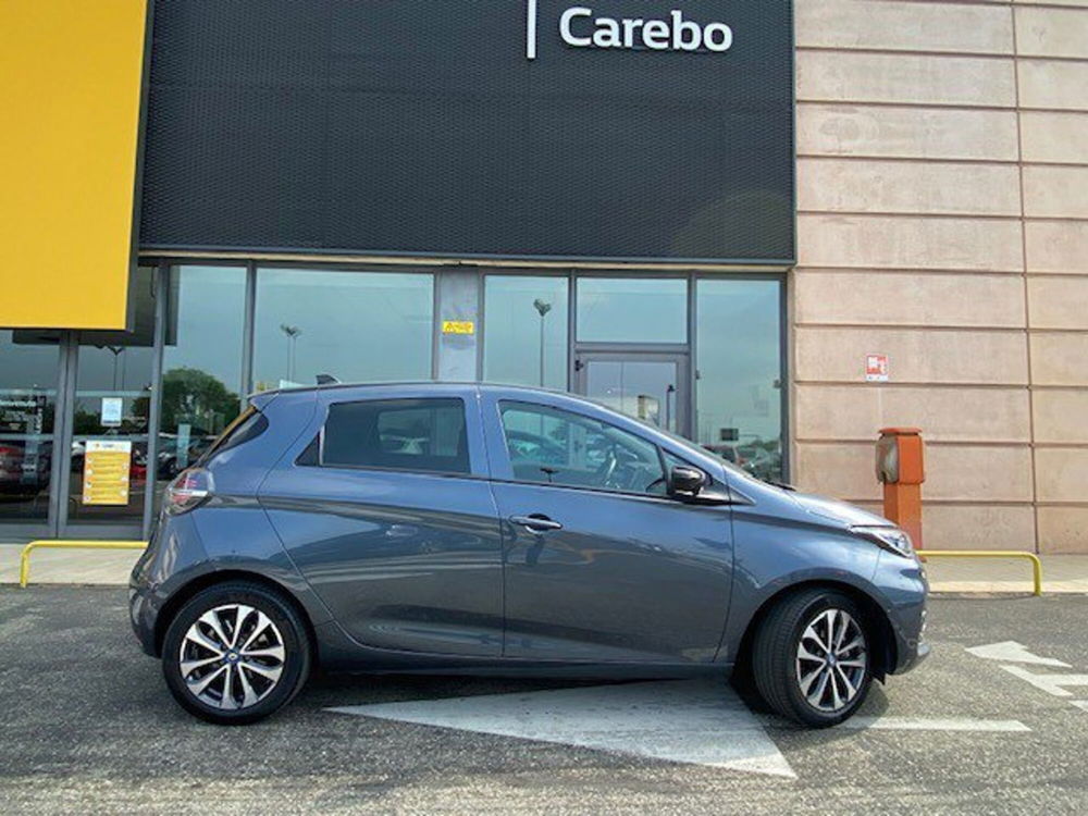 Renault Zoe Intens R135 Flex  del 2021 usata a Parma (2)