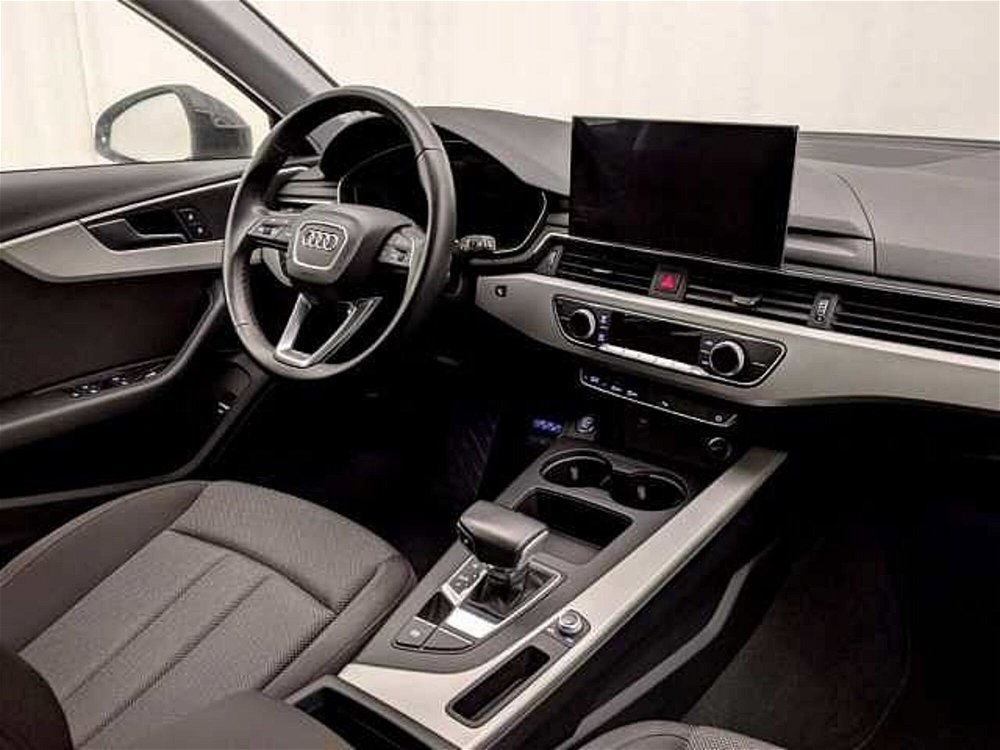 Audi A4 Avant 35 TDI/163 CV S tronic Business Advanced  del 2022 usata a Pesaro (3)