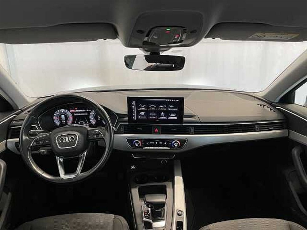 Audi A4 Avant 35 TDI/163 CV S tronic Business Advanced  del 2021 usata a Lucca (3)