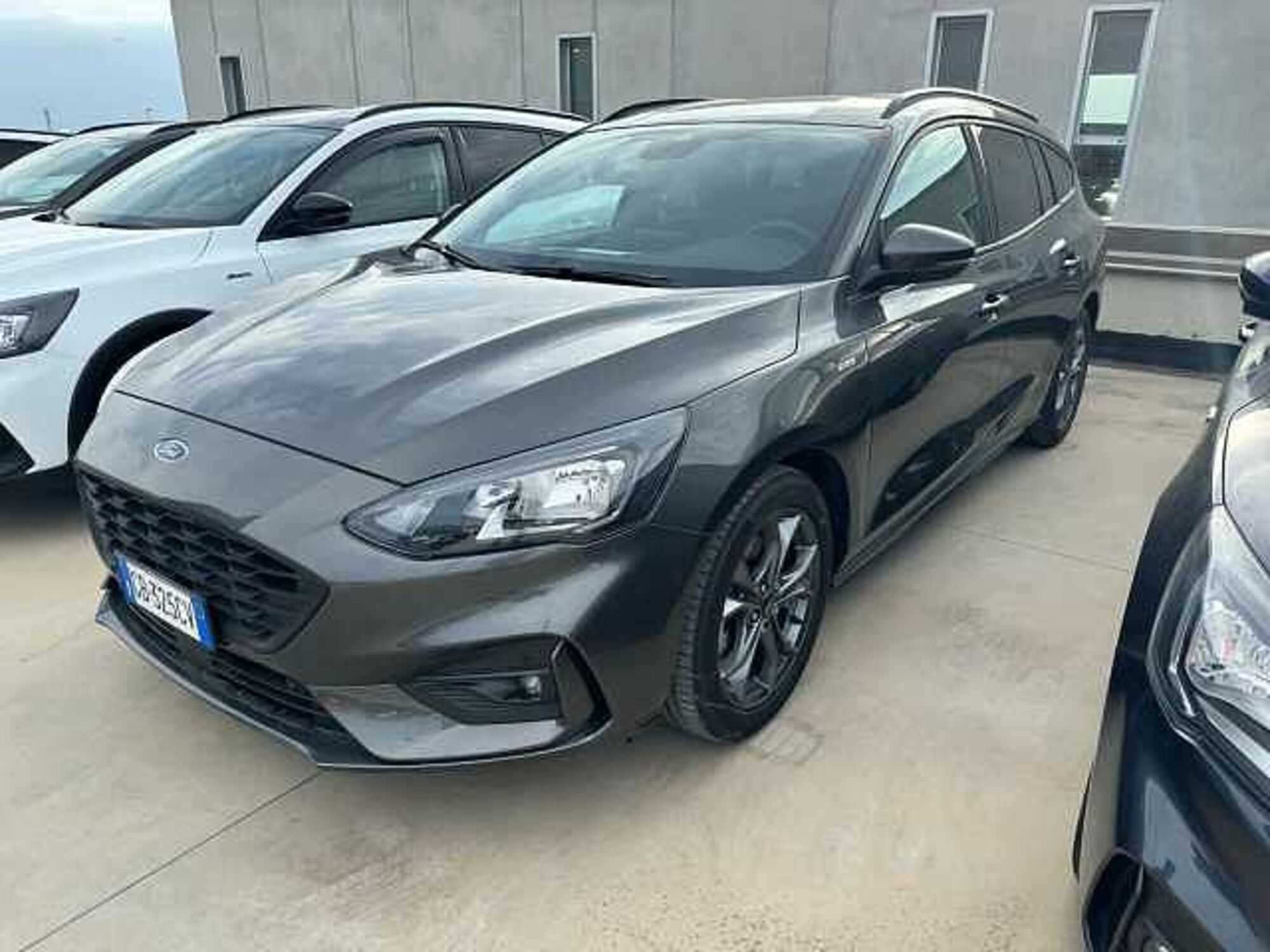 Ford Focus Station Wagon 1.0 EcoBoost 125 CV SW ST-Line  del 2020 usata a Cagliari