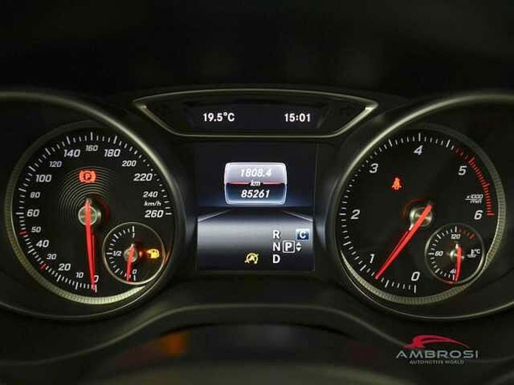 Mercedes-Benz CLA Shooting Brake usata a Perugia (13)