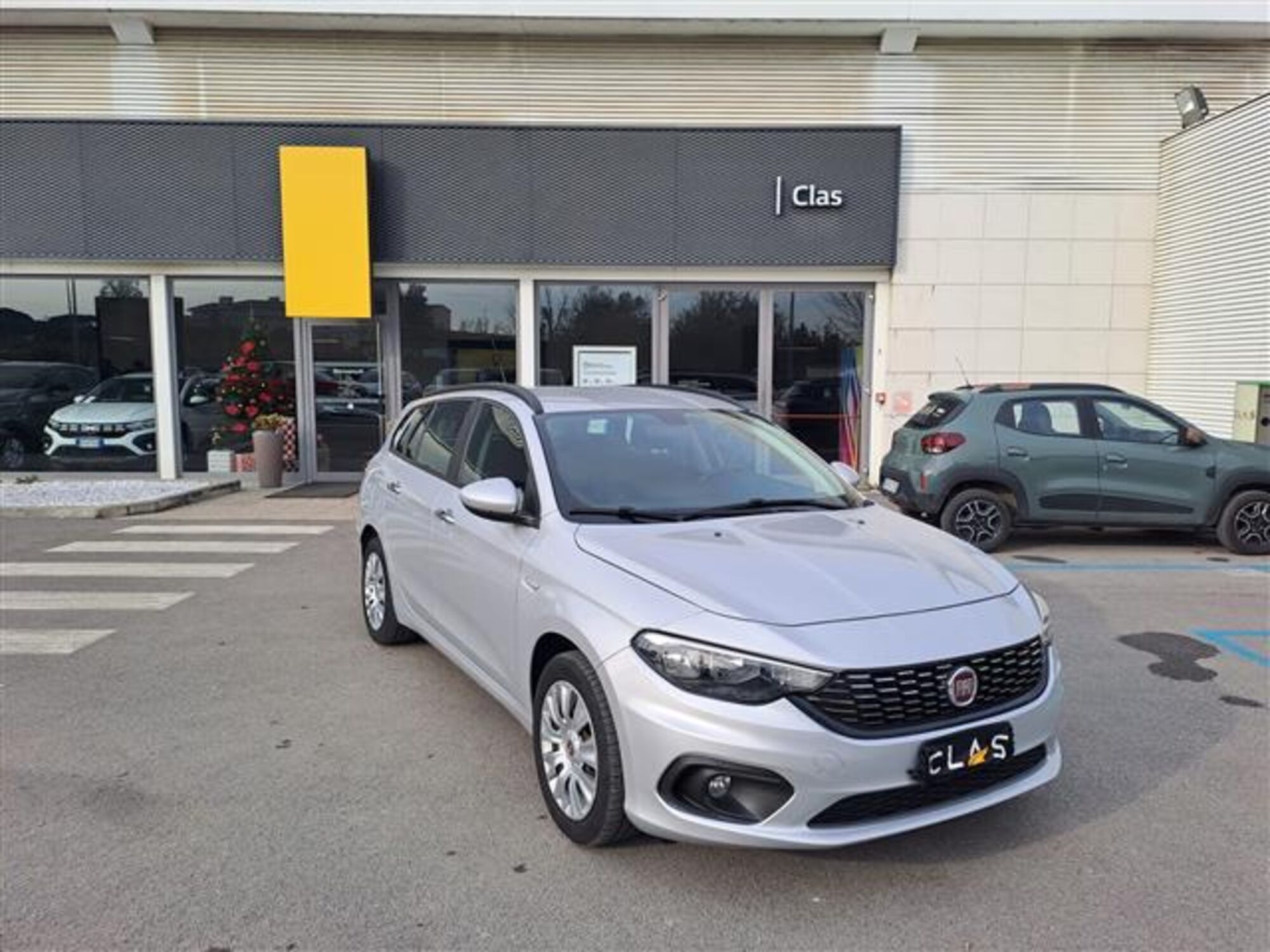 Fiat Tipo Station Wagon Tipo 1.6 Mjt S&amp;S SW Business del 2018 usata a Livorno